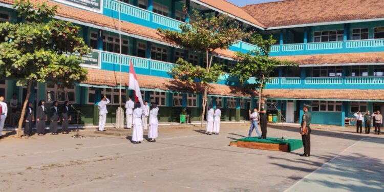Dandim Letkol Wira Sampaikan Pesan Untuk Pelajar di Ponpes Roudlotul Muta’abidin