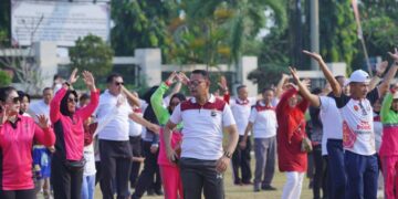 Semangat Kemerdekaan, Polres Lampung Utara Gelar Olah Raga Bersama TNI