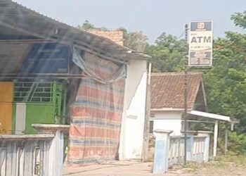 Lapor Pak ! Masih ada E Banking BRI Nakal Sekitar Ibu Kabupaten Way Kanan Pasang Tarif di Luar Ketentuan