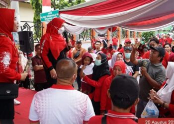 Walikota Bandar Lampung Membuka Kegiatan Lomba Olahraga Tradisional, Dalam Rangka Memeriahkan HUT Kemerdekaan RI Ke-78 Tahun 2023