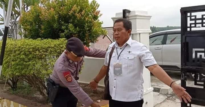 135 Personel Polres Lamtim Amankan Rapat Pleno Hasil Pemilu 2024 Tingkat KPU Kabupaten
