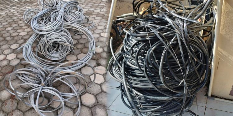 Polsek Penawartama Dibantu Warga Tangkap Tiga Pemuda Yang Mencuri Kabel Milik PLN