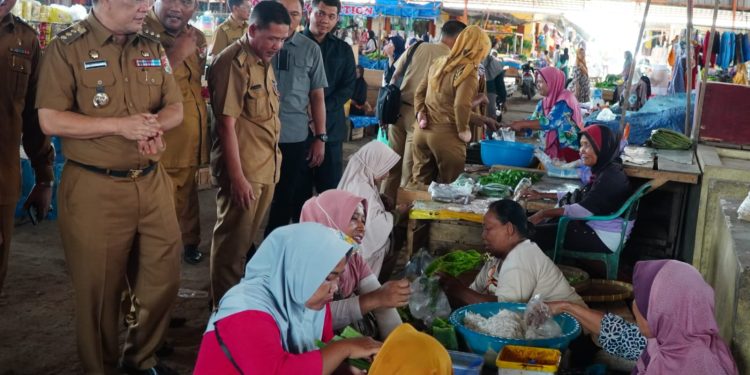 Jelang Ramadhan, Pj. Bupati Monitoring Pasar Tradisional