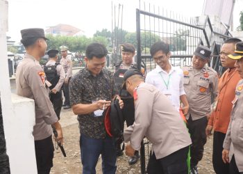Polres Lampung Utara Amankan Rapat Pleno Hasil Pemilu 2024 Tingkat KPU Kabupaten