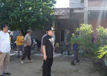 Pj.Bupati Pringsewu Marindo Kurniawan, Tinjau Gotong – Royong Masyarakat Mataram Dalam Mengantisipasi Penyebaran DBD