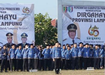 Pemerintah Kabupaten Pringsewu menggelar upacara peringatan HUT ke-60 Provinsi Lampung 