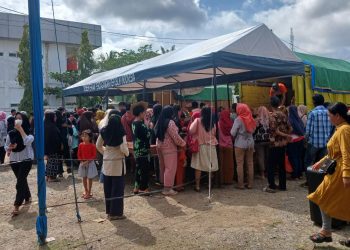 Hari Kedua Pasar Murah Yang di Gelar Pasar Pemkab Mesuji, Sembako Ramai di Serbu Warga. 