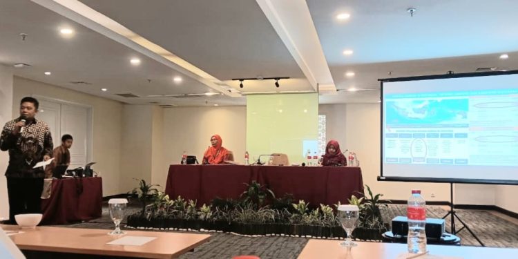 Kepala Dinas Pendidikan dan Kebudayaan Kab Way Kanan Menjadi Pemateri Rapat Koordinasi Revitalisasi Bahasa Daerah oleh Kantor Bahasa Prov Lampung