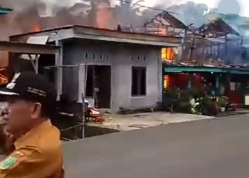 Kebakaran Menghantam Desa Seguring Kecil, Tebing Tinggi: Kerugian Besar Bagi Puluhan Keluarga di Empat Lawang