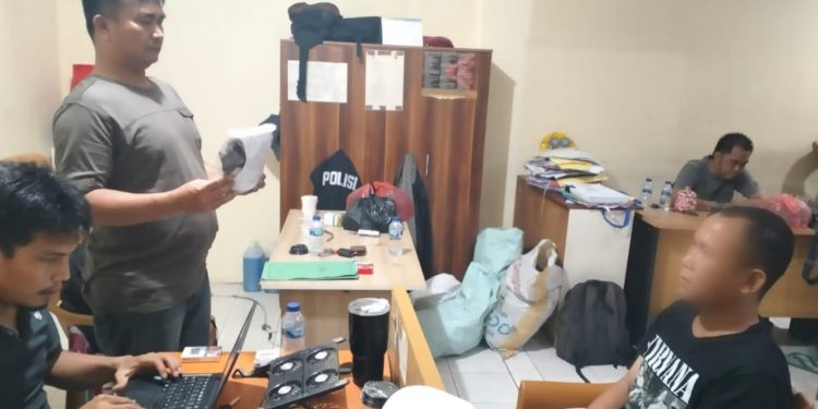 Tim Gabungan Tekab 308 Presisi Polres Tanggamus Tangkap Pelaku Curas atau Pemerasan saat Kabur ke Banten
