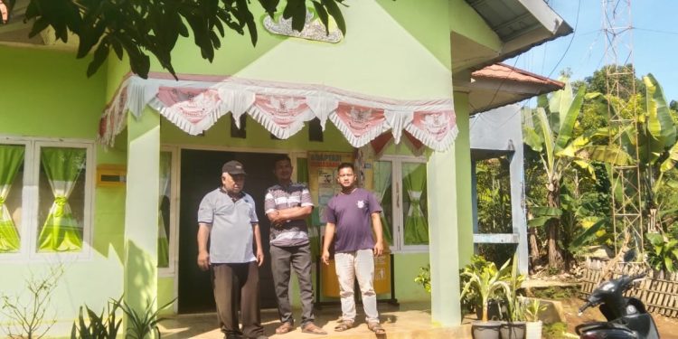 Selingkuhan Sang Kades Ternyata Selain Keponakan dia Juga Perangkat Desa
