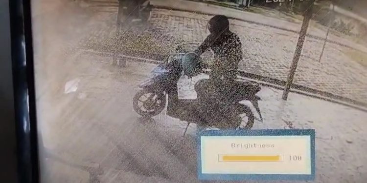 Nusi Kios Burung Meradang Motor Honda Bead Kesayangan di Gondol Maling di Kel Tanjung Harapan Kotabumi
