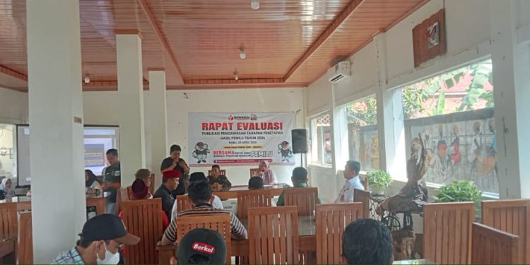 Bawaslu Lampung Utara Gelar Rapat Evaluasi Publikasi Pemilu