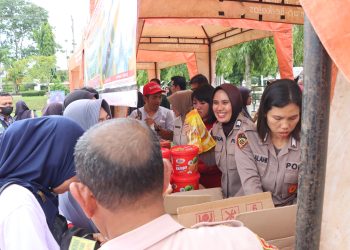 Sambut Idul Fitri 1445 H, Polres Lampung Utara Gelar Pasar Murah