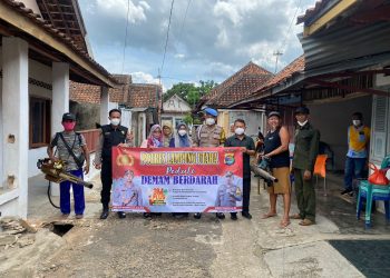 Cegah Penyebaran DBD, Polres Lampung Utara Lakukan Foging