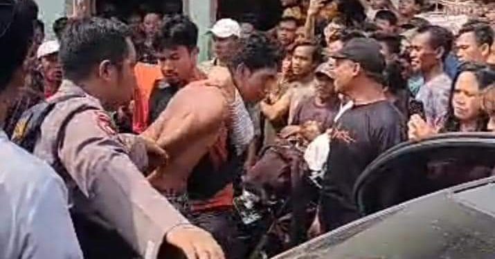 Curi Alat Pres Genteng, Dua Warga Tanggamus Nyaris Babak Belur di Amuk Massa