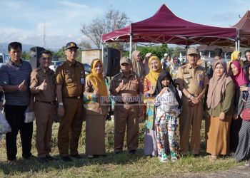 Bupati Pesibar Membuka Bazar UMKM Ramadhan 2024,