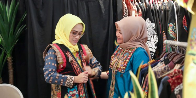 Ketua Bhayangkari daerah lampung, Apresiasi Pengembangan UMKM melalui Lampung Craf 2024