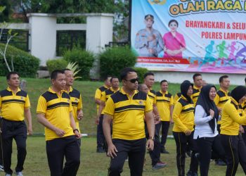 Jelang Hari Bhayangkara Ke-78, Polres Lampung Utara Gelar Olahraga Bersama