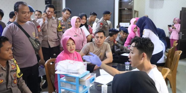 Hari Bhayangkara Ke-78, Polres Lampung Utara Gelar Bhakti Kesehatan Donor Darah