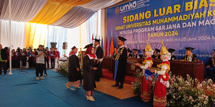 Sebanyak 367 Mahasiswa UMKO Ikut Wisudah Tahun 2024