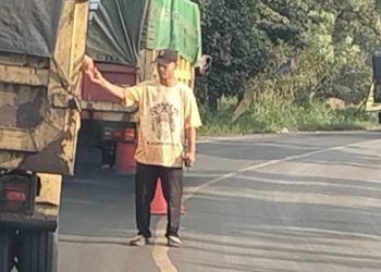 Dugaan Pungli Jalanan Jembatan Bumi Nabung Lampura Resahkan Warga dan Sopir!
