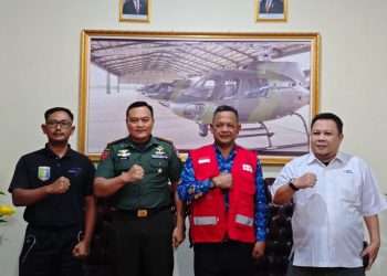 Letkol Cpn Ferry Eko Saputra, S.I.P Komandan Skadron 12/AJY Lanudad Gatot Soebroto Way Tuba Terima Kunjungan PMI Way Kanan