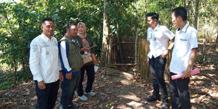 Verifikasi 3 Pilar Sanitasi Total Berbasis Masyarakat (STBM) Wilayah Puskesmas Bumi Agung di Desa Peraduan Waras dan Banjar Agung