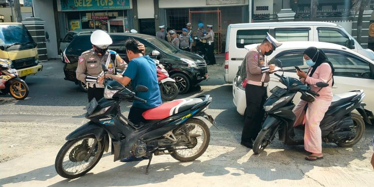 Operasi Patuh Krakatau 2024: Polda Lampung Beri 2.119 Penindakan Pelanggaran Lalu Lintas