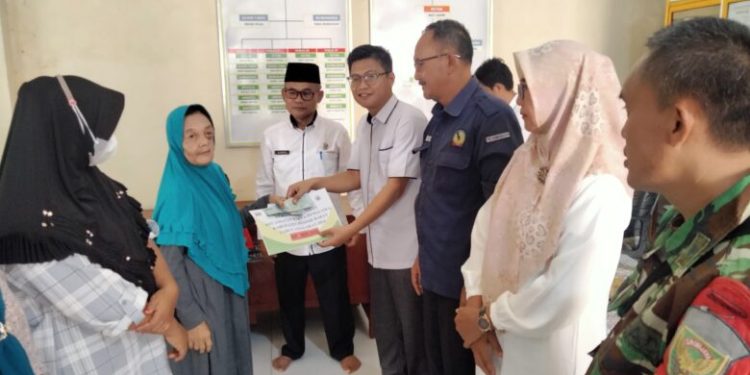 Pekon Penengahan Bagikan BLT-DD Tahap I