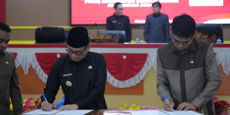 PJ. Bupati Mesuji Febrizal Levi Sukmana, S.T., M.T., M.M. Laksanakan Rapat Paripurna Pembicaraan Tingkat II dalam rangka Penandatangan Persetujuan Bersama Nota Kesepakatan KUPA dan Perubahan PPAS Kabupaten Mesuji TA. 2024