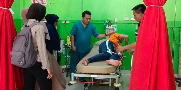 Kondisi Memburuk, Fajar Maulana di Bawa Ke RSUD Riyacudu Kotabumi, Ini Kata Kadis Kesehatan!