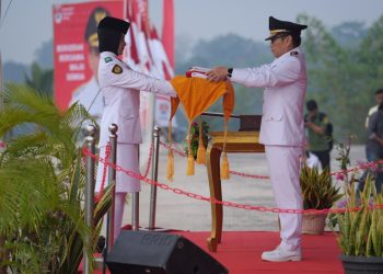 Penjabat Bupati Mesuji Febrizal Levi Sukmana, S.T., M.T., M.M. Pimpin Upacara HUT RI ke-79 tahun 2024.