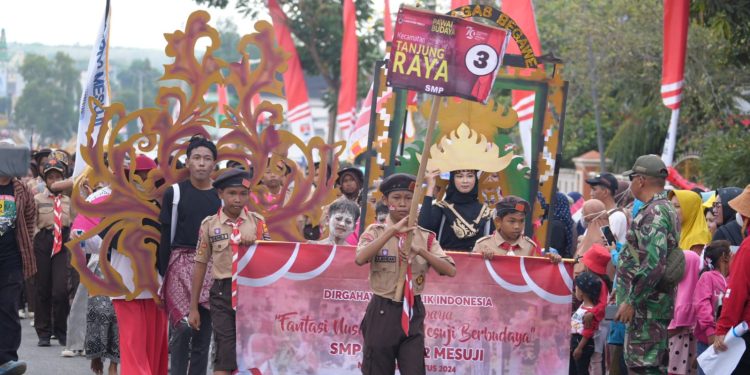 Meriahkan Peringatan Hari Ulang Tahun ke-79 RI,Pemerintah Kab Mesuji Menggelar Pawai Budaya