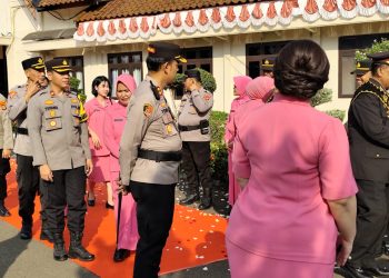 Kapolres Lampung Utara Lepas Delapan Personel Purna Tugas