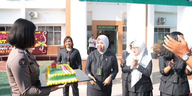 Polres Tuba Berikan Surprise Pada HUT Ke-79 Mahkamah Agung RI Tahun 2024, AKBP James: Wujud Nyata Sinergitas Antar Lembaga