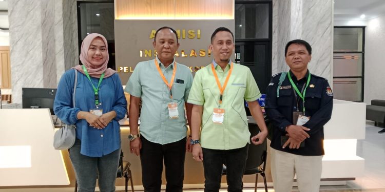 Pasangan Resmen Kadapi- Cik Raden melakukam pemeriksaan Kesehatan Di Rumah Sakit Abdul Moeloek
