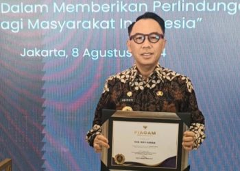 Capai 98% Kepesertaan BPJS, Pemkab Way Kanan Terima Penghargaan UHC Award 2024