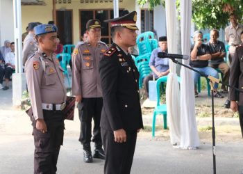 Wakapolres Tubaba Pimpin Pemakaman Iptu Dr. Amir Hamzah,S.H.,M.H Kapolsek Gunung Agung
