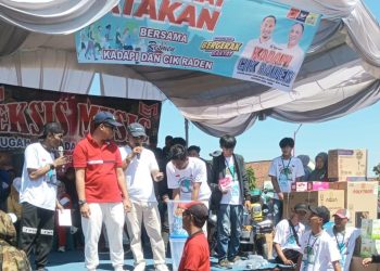 Ribuan Masyarakat Meriahkan Jalan Sehat Ratakan Bersama Kadapi -Cik Raden Di Kampung Serupa Indah Pakuan Ratu