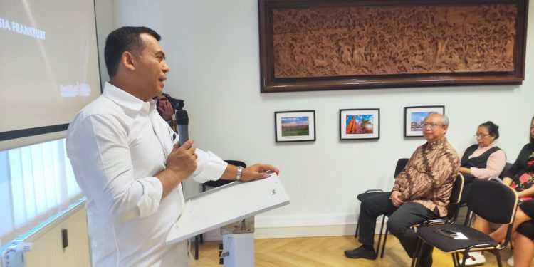 Dirjen Imigrasi Luncurkan Layanan Paspor Elektronik di KJRI Frankfurt
