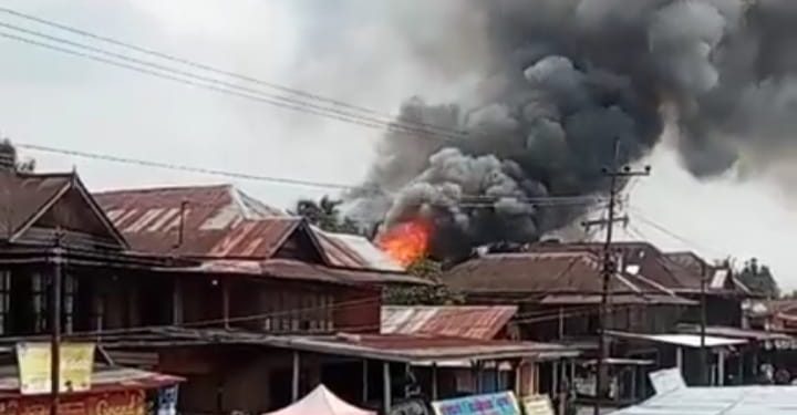 Kebakaran Landa Desa Muara Pinang Baru, Kecamatan Muara Pinang, Kabupaten Empat Lawang