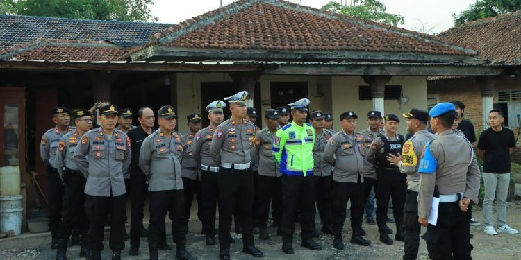 Polres Tulang Bawang Barat Lakukan Pengamanan Ketat Dalam Pengundian Nomor Urut Paslon Pilkada Serentak 2024