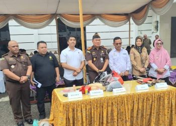 Kajari Way Kanan Pimpin Pemusnahan Barang Bukti Tindak Pindana Umum