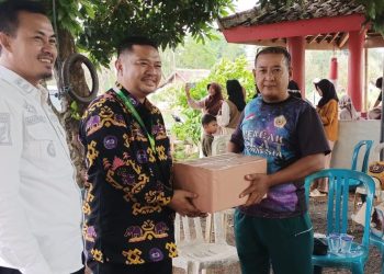 Kepala Puskesmas Abung Timur dan Karang Taruna Melepas Kontingen Pencak Silat