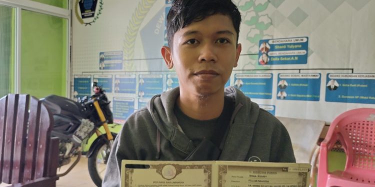 Kehilangan Satu Buah STNK Motor AVACE BE 4177JL Sekitaran Kotabumi