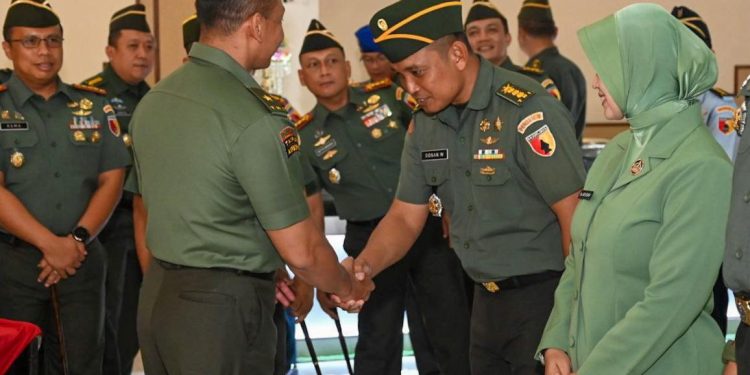 178 Perwira Kodam Brawijaya Sandang Pangkat Baru