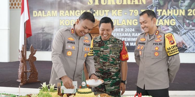 Puncak Peringatan HUT Ke-79 TNI, Polres Tulang Bawang Berikan Surprise di Tiga Lokasi Berbeda