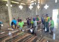 Satgas Pamtas Yonarmed 11 Kostrad Laksanakan Karya Bakti di Gereja Katolik Santo Yoseph