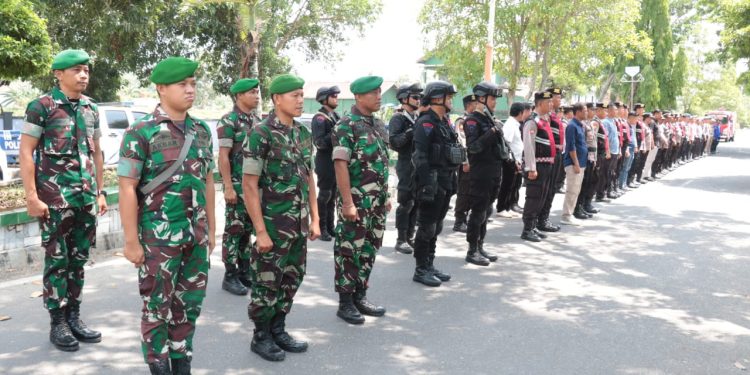 Polres Tulang Bawang Kerahkan 300 Personel Gabungan Amankan Debat Publik Perdana Cabup dan Cawabup